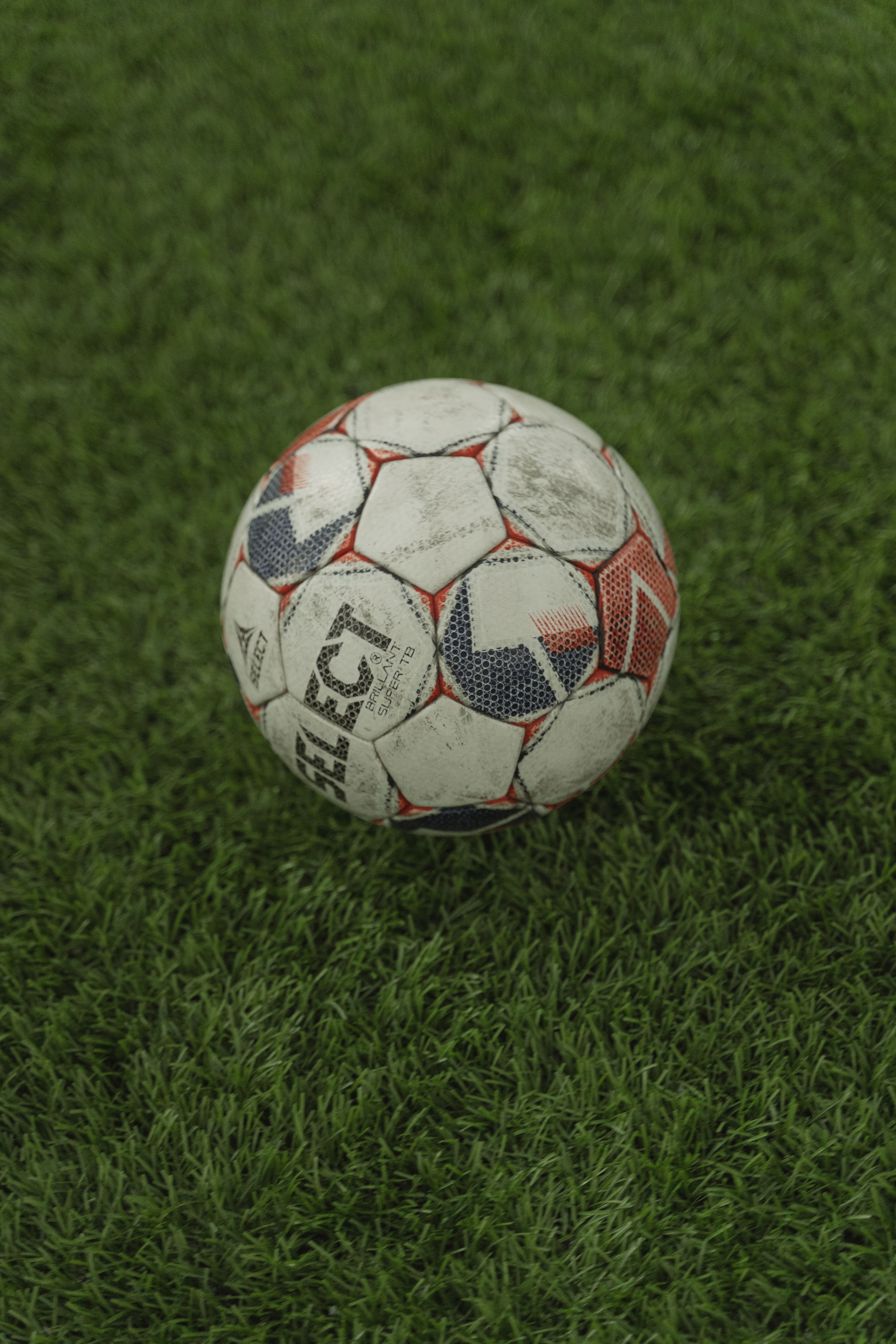 Synthetic Turf Football in the UAE: What Really Makes a Field Last for Years? 
